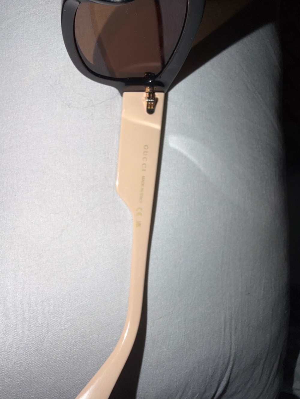 Brand New Current 2026 Season Gucci Women's Black Frame Sunglasses - Picture 3 of 5